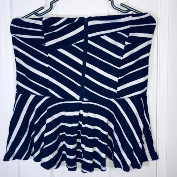 [LIKE NEW] Strapless Peplum Top - Picture 1 of 5